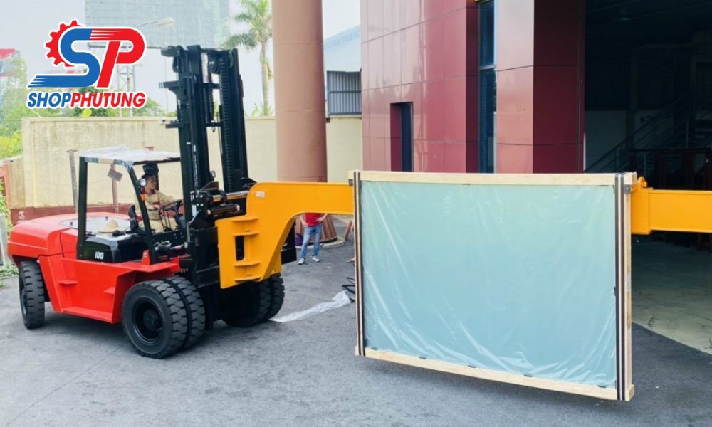 Xe nâng gắp kính 13 Xe nâng gắp kính tại Shopphutung