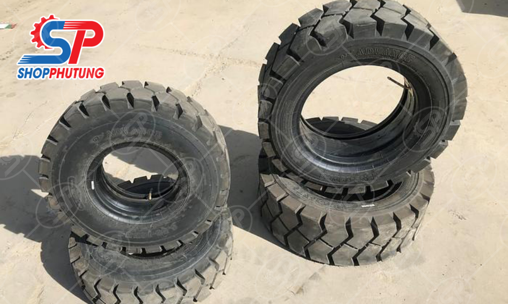 Lốp xe nâng cũ 23 Lốp xe nâng cũ chịu tải ổn định