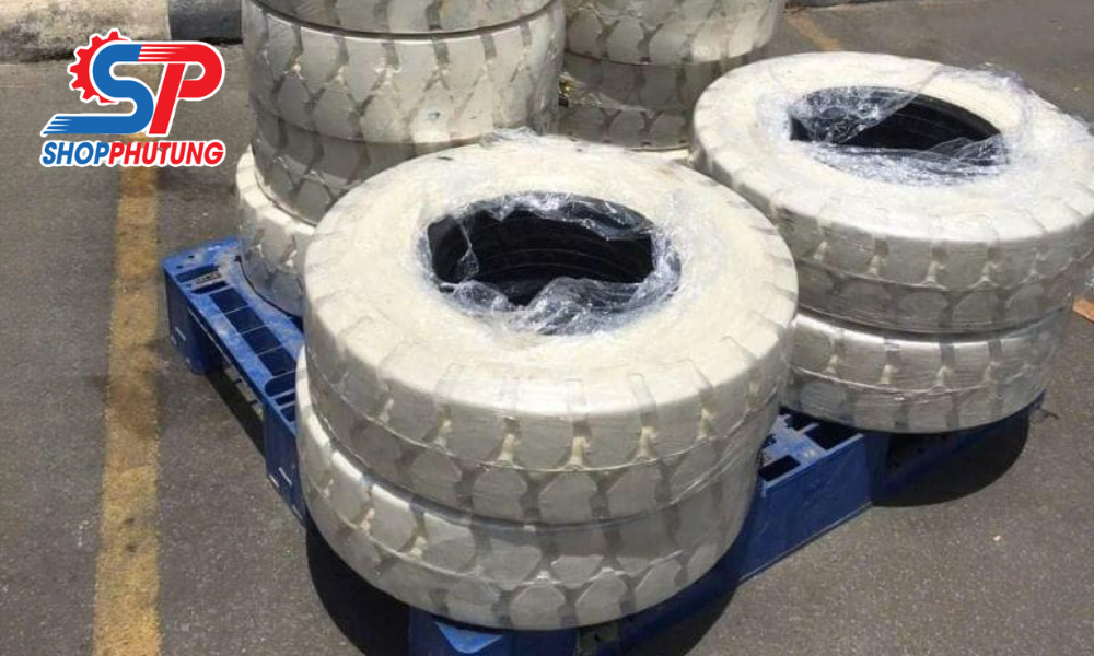 Vỏ xe nâng 11 Vỏ xe nâng đặc phù hợp nhiều môi trường làm việc